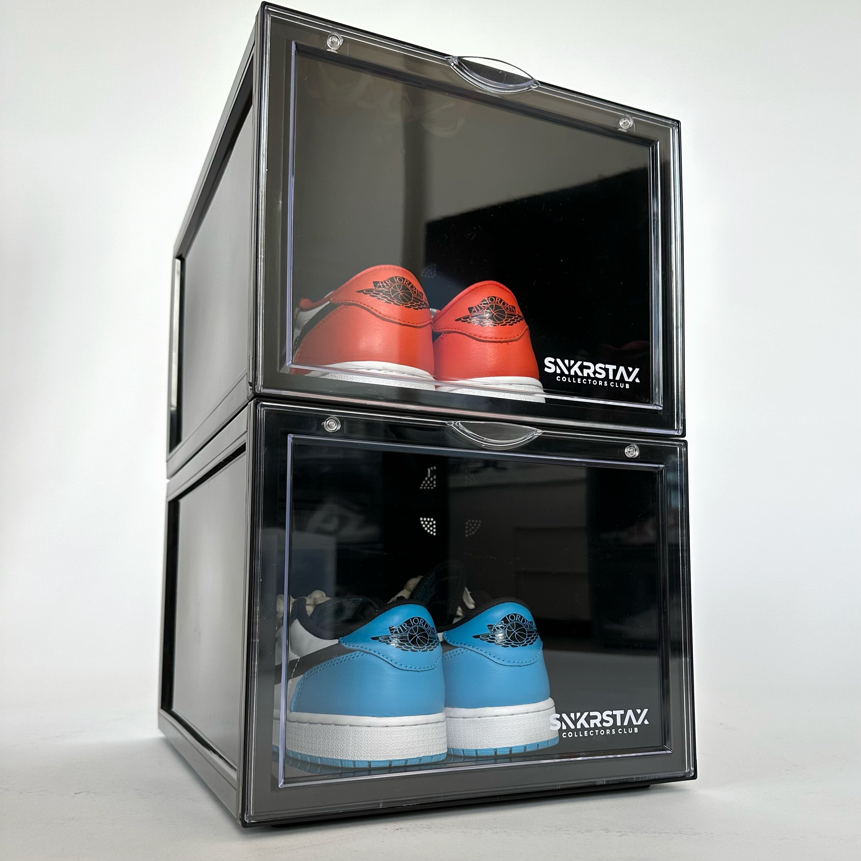 Discover 76+ glass sneaker display case super hot